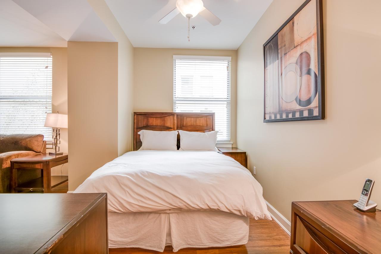 Bluebird Suites Near Autozone Park Memphis Room photo